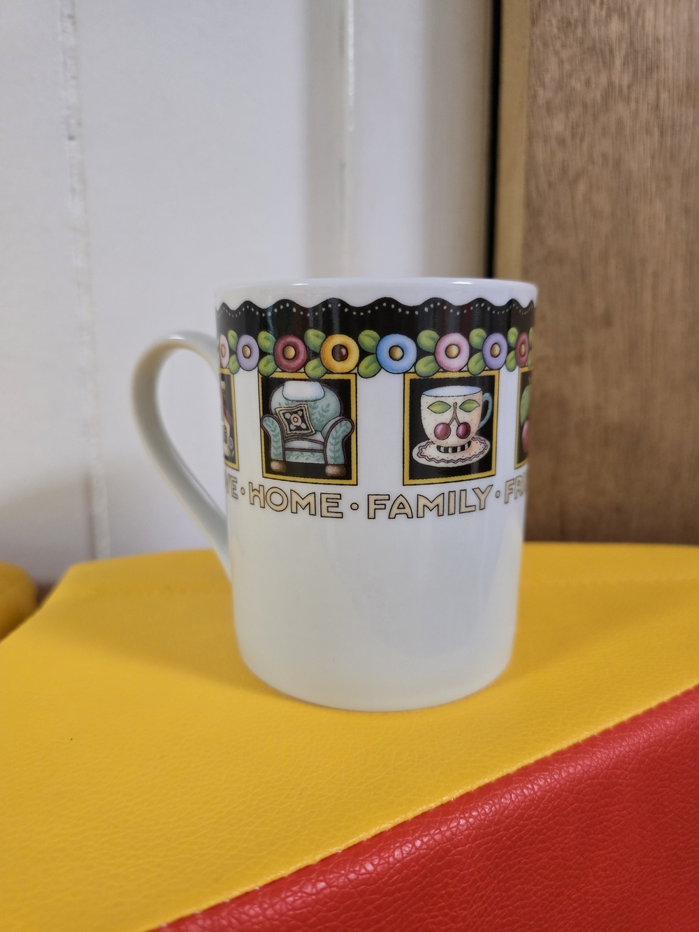 vintage 2001 Mary Engelbreit "Love Home Family Friend" Mug